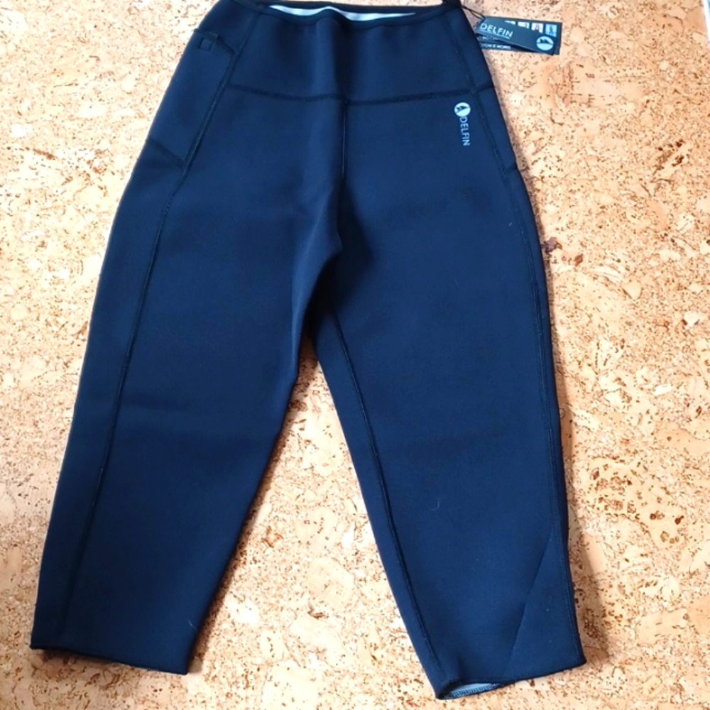Delfin Bio-ceramin Neoprene Swim Capris size L NWT